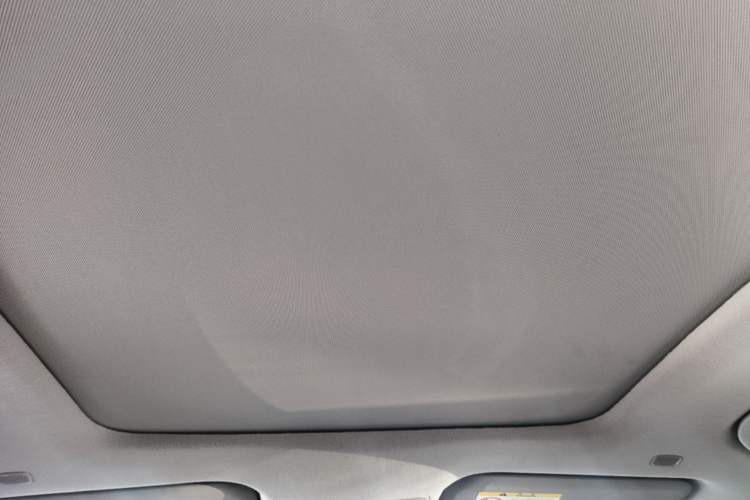Used Toyota FRONTLANDER 2023 2.0L Smart Electric Hybrid Dual-Engine Deluxe Version Headliner