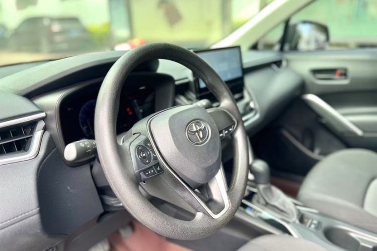 Used Toyota FRONTLANDER 2023 2.0L CVT Elite Edition Interior 1