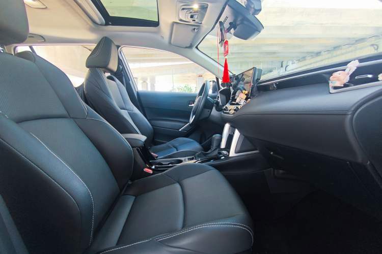 Used Toyota FRONTLANDER 2023 2.0L CVT Luxury Edition Interior 2