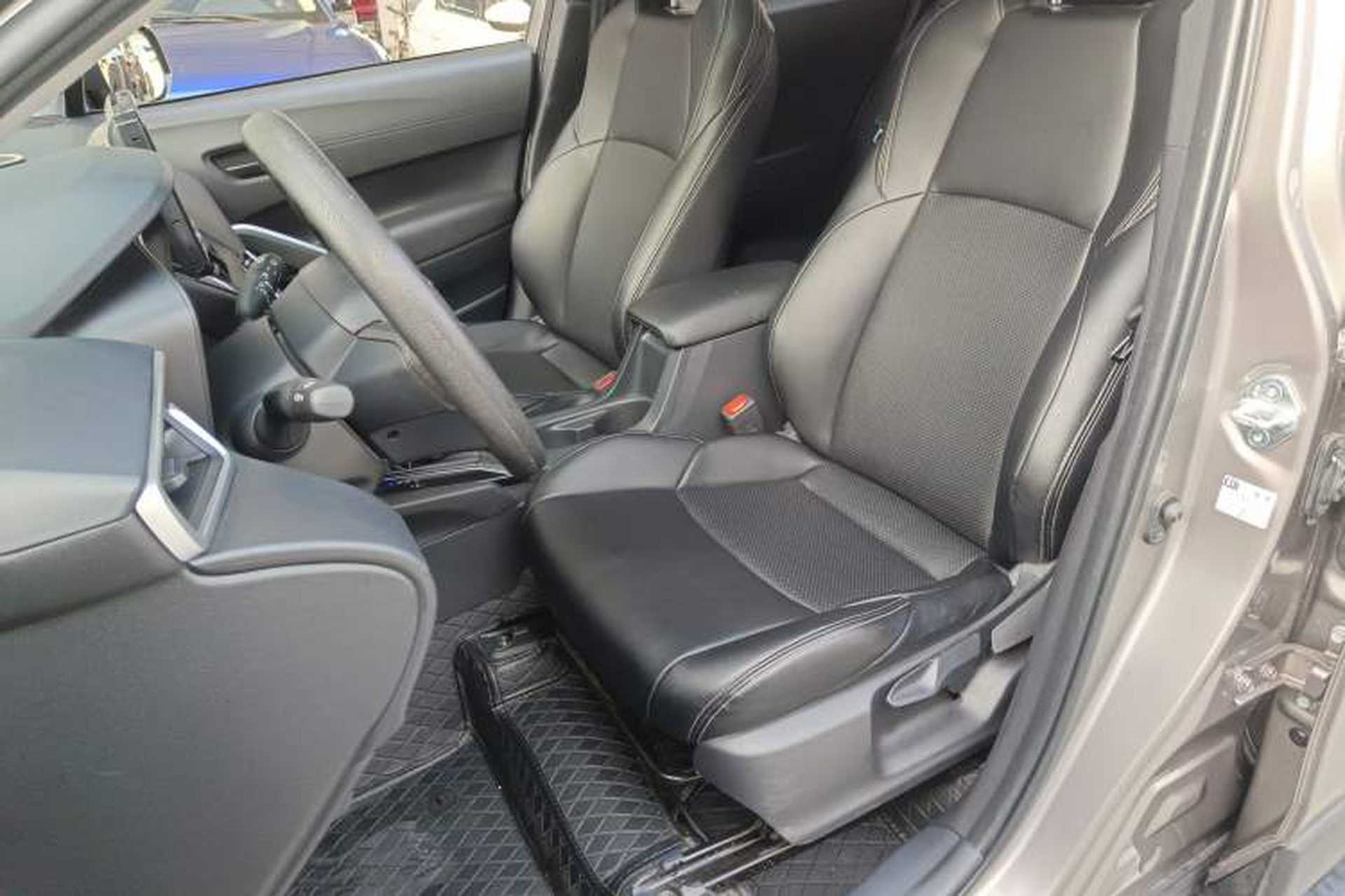 Used Toyota FRONTLANDER 2023 2.0L CVT Leading Edition Left Front Seat