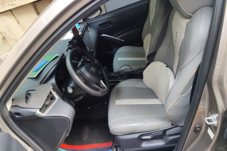 Used Toyota FRONTLANDER 2023 2.0L CVT Elite Edition Left Front Seat