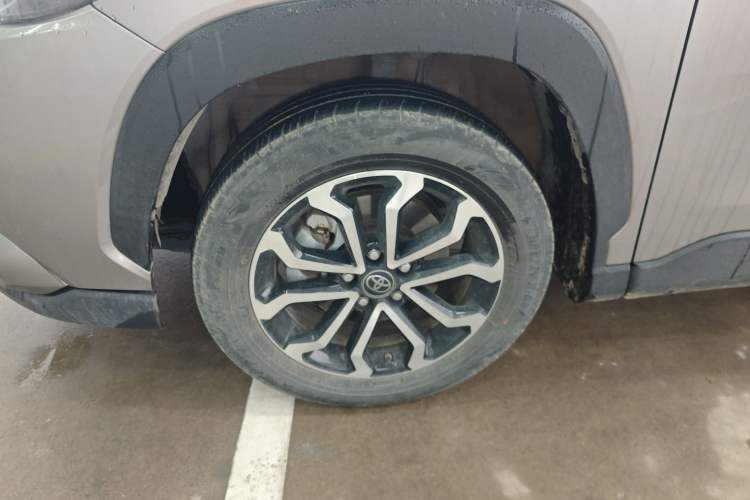 Used Toyota FRONTLANDER 2023 2.0L Smart Electric Hybrid Dual-Engine Deluxe Version Left Front Wheel Hub