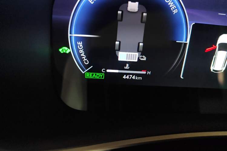 Used Toyota FRONTLANDER 2023 2.0L Smart Electric Hybrid Dual-Engine Deluxe Version Odometer Close Up