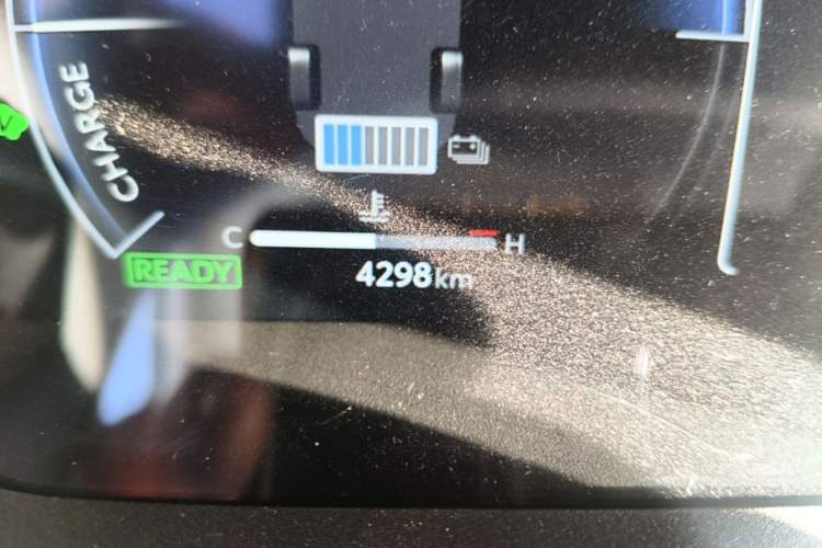 Used Toyota FRONTLANDER 2023 2.0L Smart Electric Hybrid Dual-Engine Deluxe Version Odometer Close Up