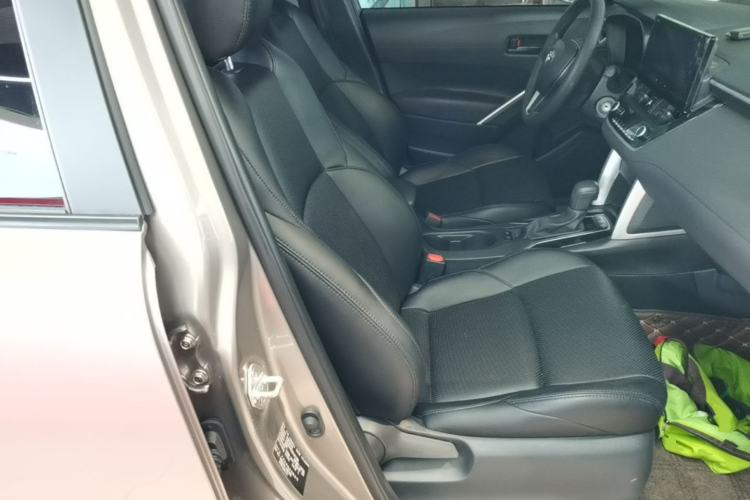 Used Toyota FRONTLANDER 2023 2.0L CVT Elite Edition Right Front Seat