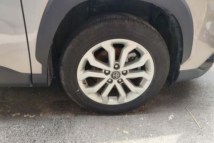 Used Toyota FRONTLANDER 2023 2.0L CVT Elite Edition Right Front Wheel Hub