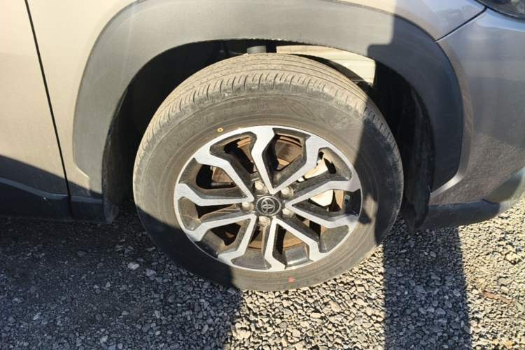 Used Toyota FRONTLANDER 2023 2.0L Smart Electric Hybrid Dual-Engine Deluxe Version Right Front Wheel Hub