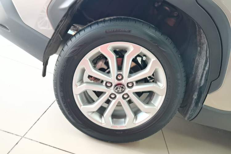 Used Toyota FRONTLANDER 2023 2.0L CVT Elite Edition Right Rear Wheel Hub