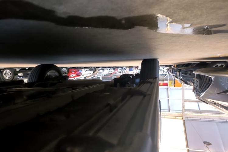 Used Toyota FRONTLANDER 2023 2.0L CVT Elite Edition Right Side Sill