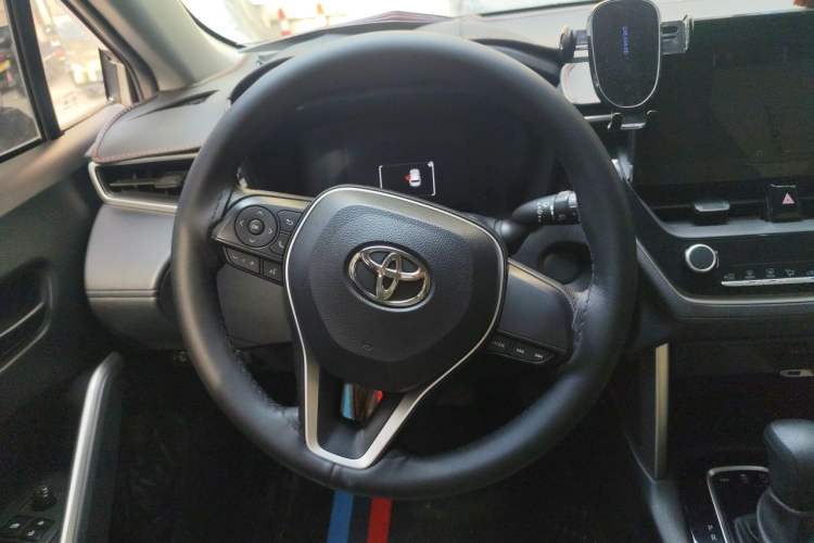 Used Toyota FRONTLANDER 2023 2.0L CVT Elite Edition Steering Wheel