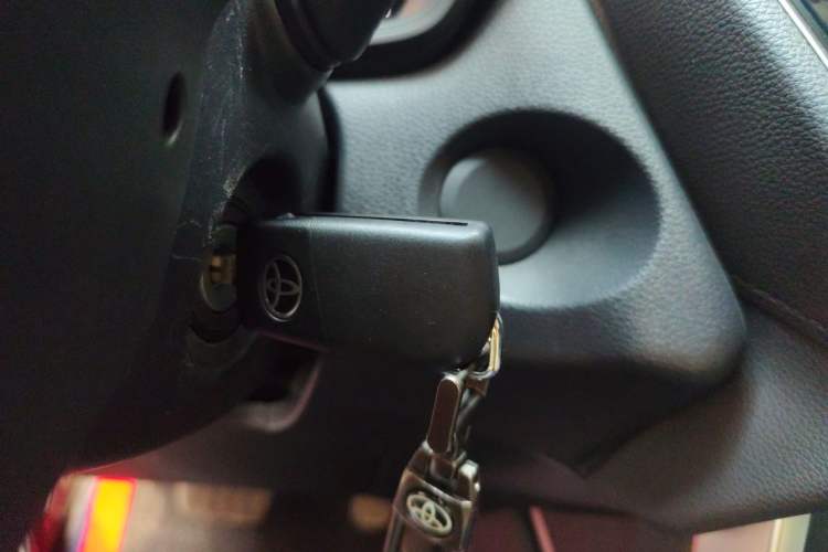 Used Toyota FRONTLANDER 2023 2.0L CVT Elite Edition Vehicle Key