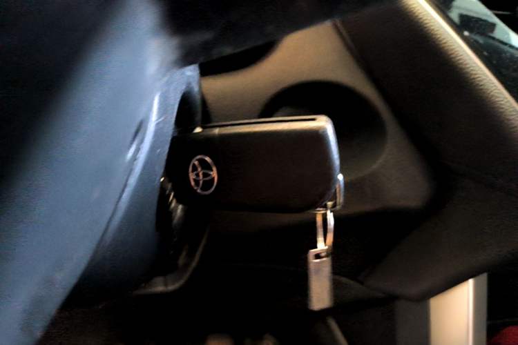 Used Toyota FRONTLANDER 2023 2.0L CVT Elite Edition Vehicle Key