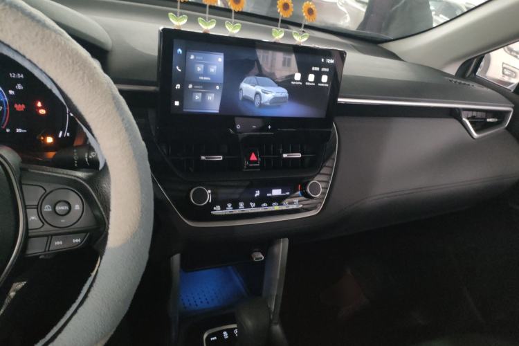 Used Toyota FRONTLANDER 2023 2.0L CVT Luxury Edition Center Console