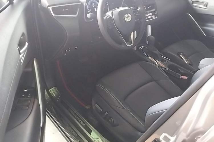 Used Toyota FRONTLANDER 2023 2.0L Smart Electric Hybrid Dual-Engine Luxury Edition Driver Seat