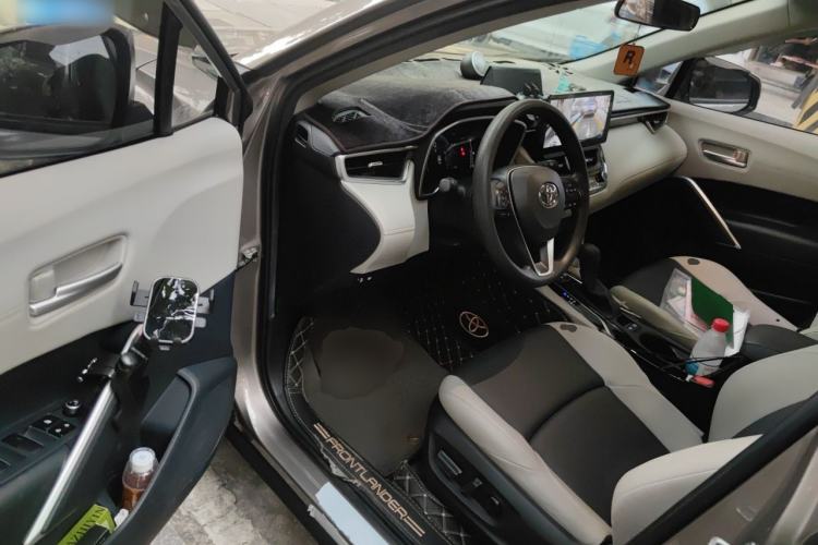 Used Toyota FRONTLANDER 2023 2.0L CVT Luxury Edition Driver Seat