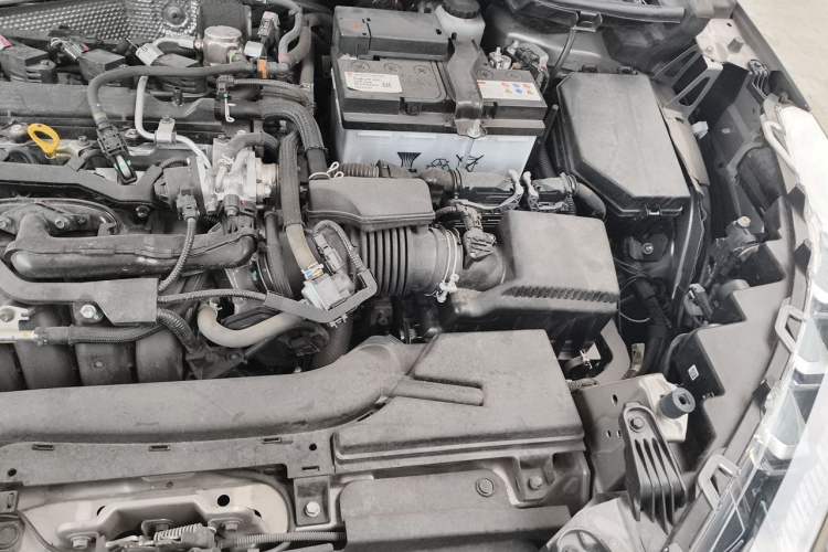 Used Toyota FRONTLANDER 2023 2.0L CVT Luxury Edition Engine Bay Left