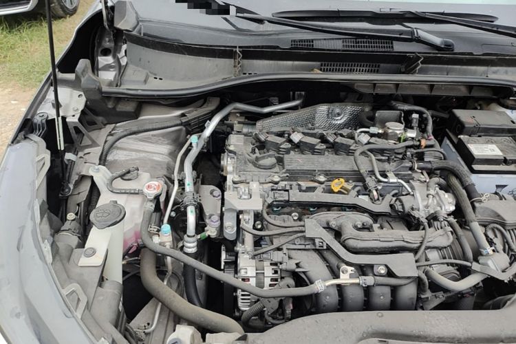 Used Toyota FRONTLANDER 2023 2.0L CVT Elite Edition Engine Bay Right