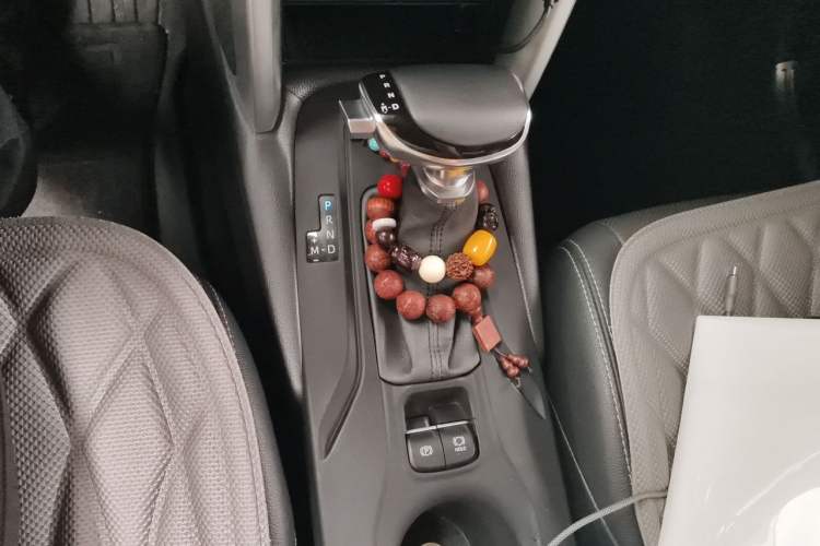 Used Toyota FRONTLANDER 2023 2.0L CVT Luxury Edition Gear Lever