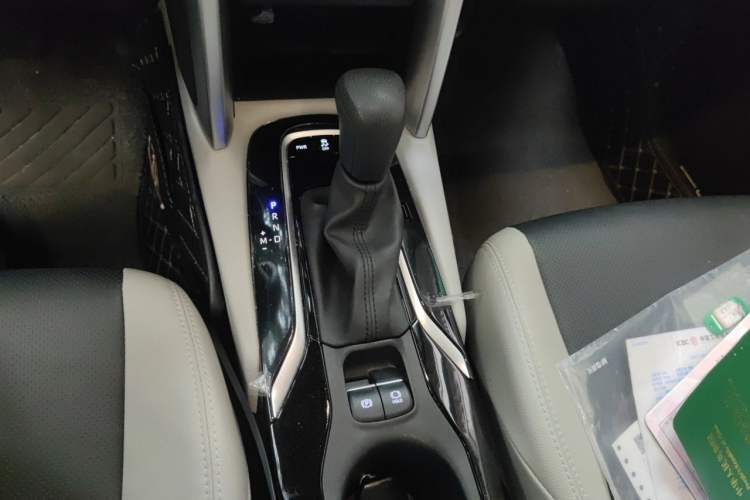 Used Toyota FRONTLANDER 2023 2.0L CVT Luxury Edition Gear Lever