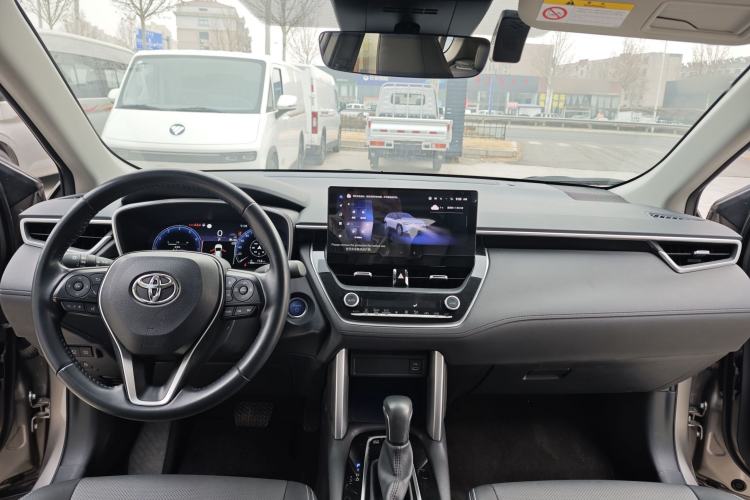 Used Toyota FRONTLANDER 2023 2.0L Smart Electric Hybrid Dual-Engine Deluxe Version Interior 10