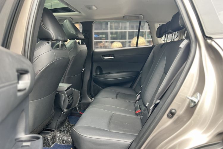 Used Toyota FRONTLANDER 2023 2.0L Smart Electric Hybrid Dual-Engine Luxury Edition Interior 3