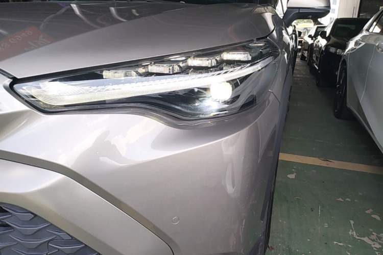Used Toyota FRONTLANDER 2023 2.0L Smart Electric Hybrid Dual-Engine Luxury Edition Left Front Headlight