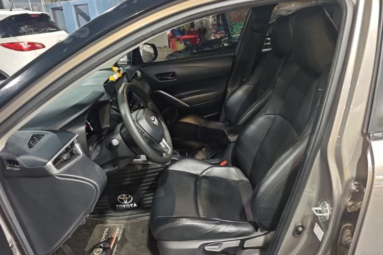 Used Toyota FRONTLANDER 2023 2.0L CVT Elite Edition Left Front Seat
