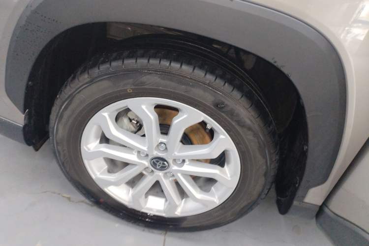 Used Toyota FRONTLANDER 2023 2.0L CVT Elite Edition Left Front Wheel Hub