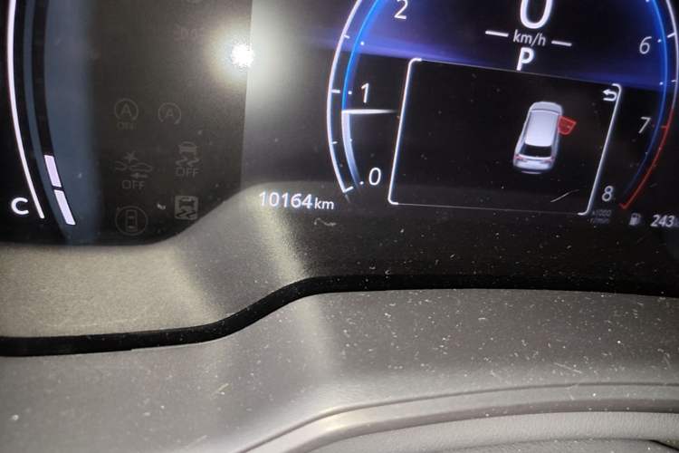 Used Toyota FRONTLANDER 2023 2.0L CVT Elite Edition Odometer Close Up