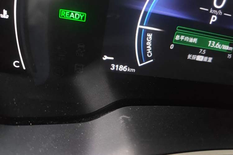 Used Toyota FRONTLANDER 2023 2.0L Smart Electric Hybrid Dual-Engine Luxury Edition Odometer Close Up