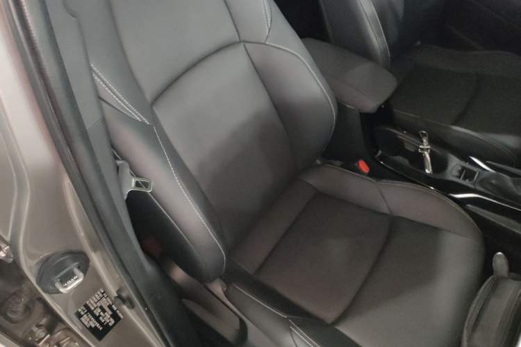 Used Toyota FRONTLANDER 2023 2.0L CVT Luxury Edition Right Front Seat
