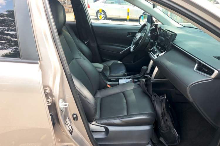 Used Toyota FRONTLANDER 2023 2.0L CVT Elite Edition Right Front Seat
