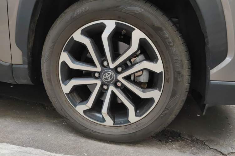 Used Toyota FRONTLANDER 2023 2.0L CVT Luxury Edition Right Front Wheel Hub