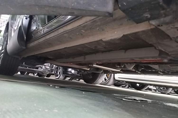 Used Toyota FRONTLANDER 2023 2.0L Smart Electric Hybrid Dual-Engine Luxury Edition Right Side Sill