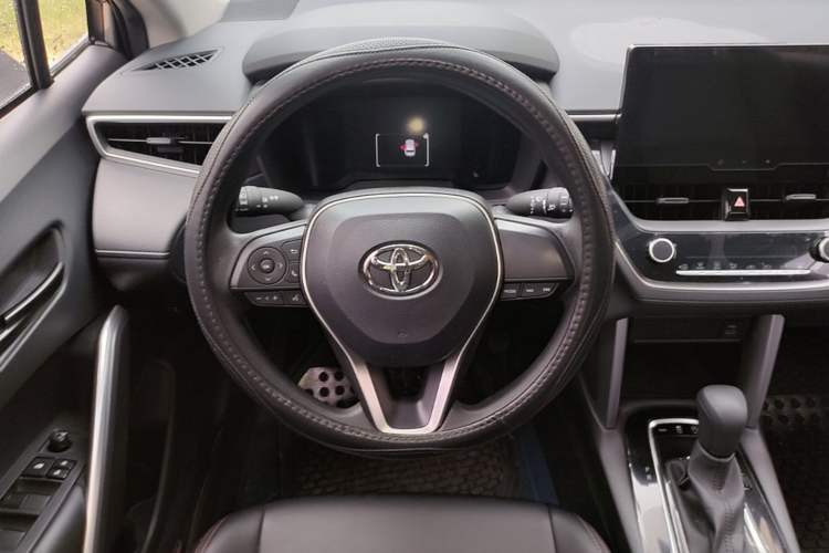 Used Toyota FRONTLANDER 2023 2.0L CVT Elite Edition Steering Wheel