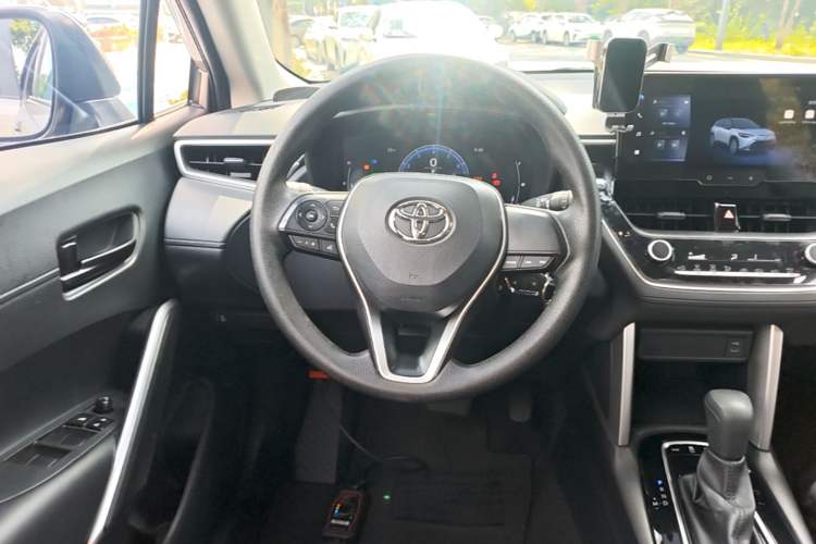Used Toyota FRONTLANDER 2023 2.0L CVT Elite Edition Steering Wheel