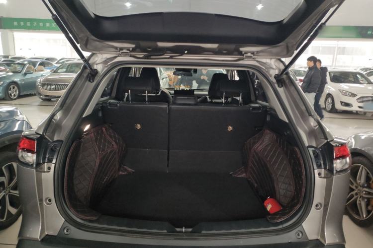 Used Toyota FRONTLANDER 2023 2.0L CVT Luxury Edition Trunk
