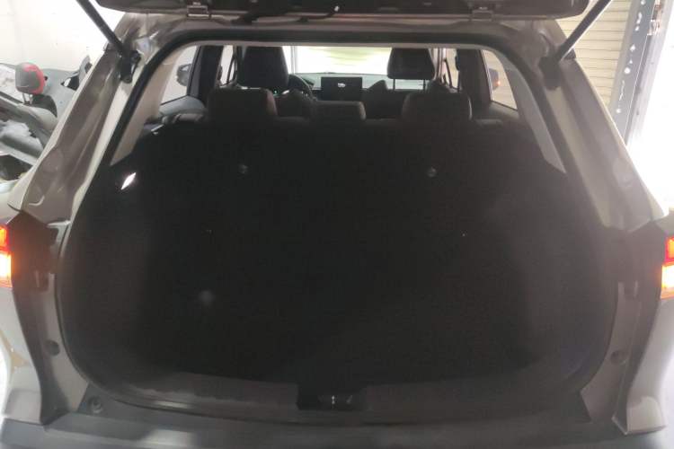 Used Toyota FRONTLANDER 2023 2.0L CVT Elite Edition Trunk