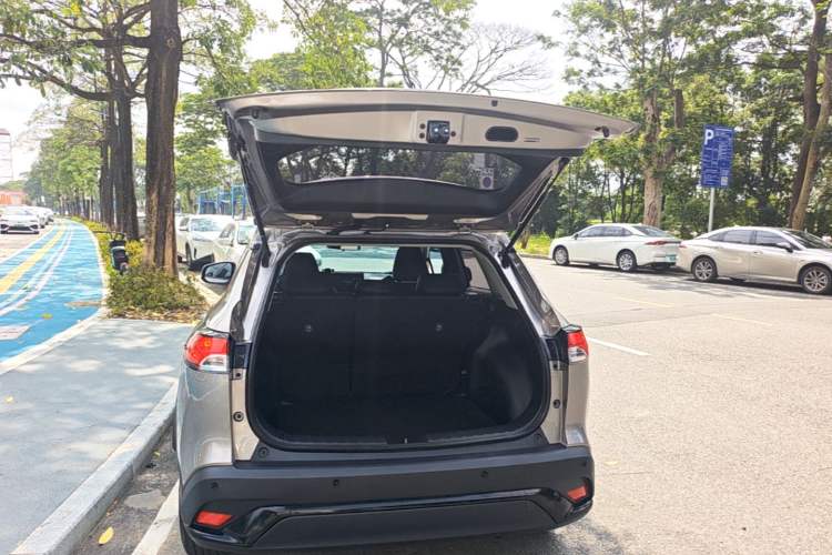Used Toyota FRONTLANDER 2023 2.0L CVT Elite Edition Trunk
