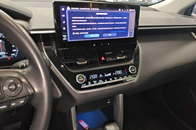 Used Toyota FRONTLANDER 2023 2.0L Smart Electric Hybrid Dual-Engine Deluxe Version Audio And AC Panel