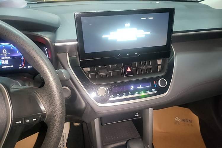 Used Toyota FRONTLANDER 2023 2.0L CVT Elite Edition Audio And AC Panel