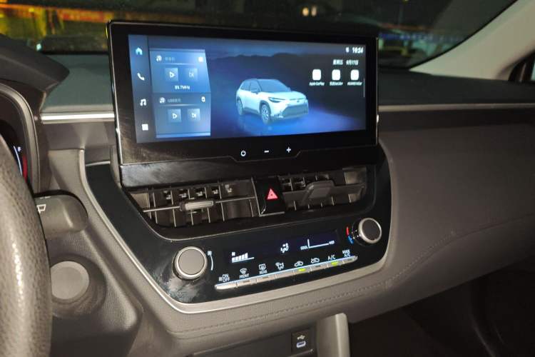 Used Toyota FRONTLANDER 2023 2.0L CVT Elite Edition Audio And AC Panel