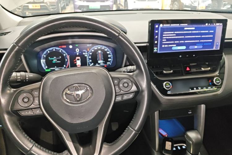 Used Toyota FRONTLANDER 2023 2.0L Smart Electric Hybrid Dual-Engine Deluxe Version Center Console