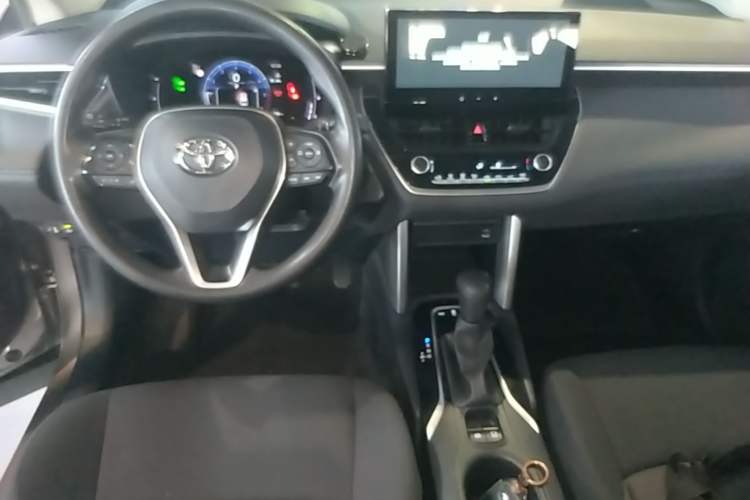 Used Toyota FRONTLANDER 2023 2.0L CVT Leading Edition Center Console