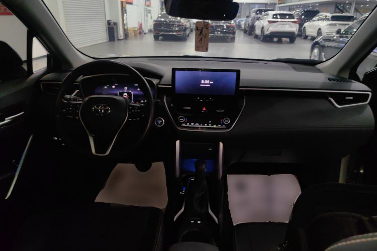 Used Toyota FRONTLANDER 2023 2.0L Smart Electric Hybrid Dual-Engine Deluxe Version Center Console