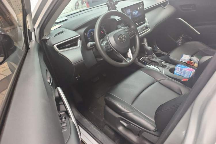 Used Toyota FRONTLANDER 2023 2.0L Smart Electric Hybrid Dual-Engine Leading Edition Driver Seat