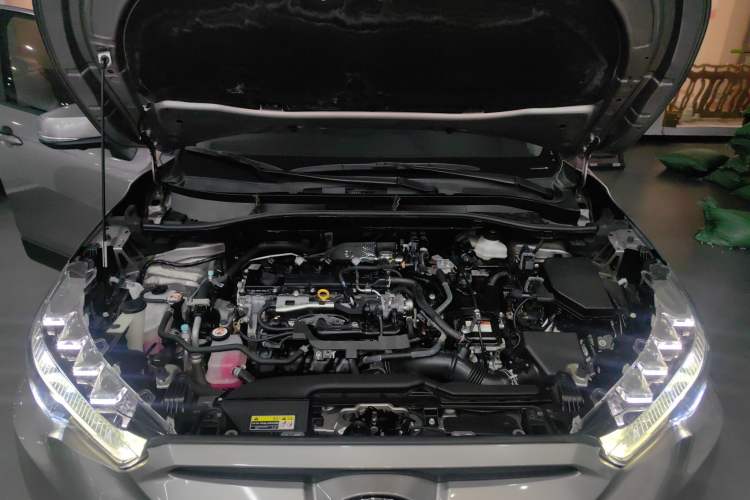 Used Toyota FRONTLANDER 2023 2.0L Smart Electric Hybrid Dual-Engine Deluxe Version Engine Bay