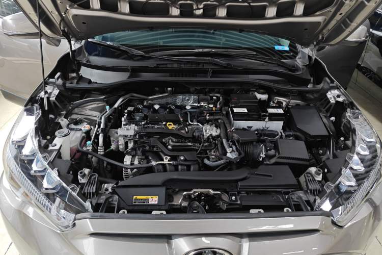 Used Toyota FRONTLANDER 2023 2.0L CVT Luxury Edition Engine Bay