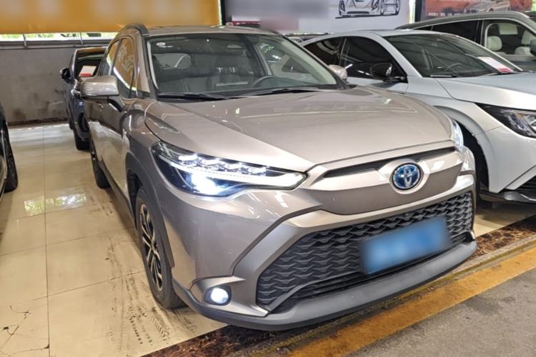 Used Toyota FRONTLANDER 2023 2.0L Smart Electric Hybrid Dual-Engine Deluxe Version Front Right 45 Deg
