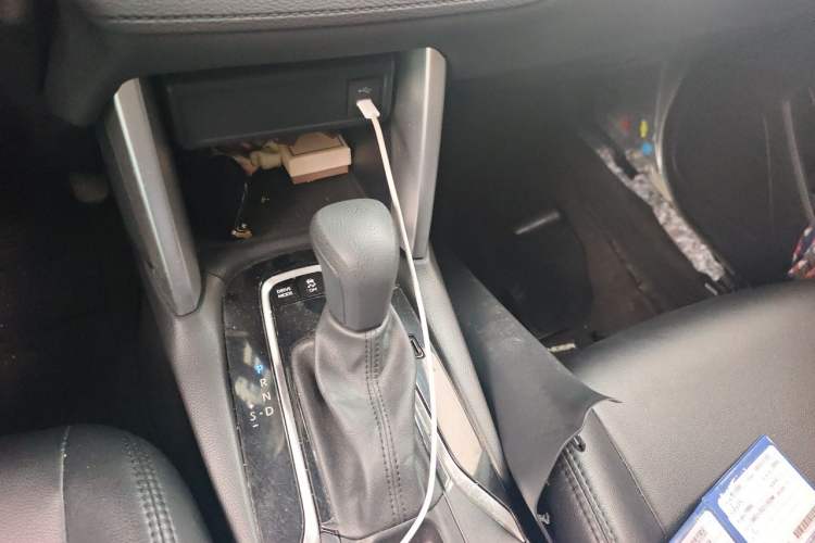 Used Toyota FRONTLANDER 2023 2.0L Smart Electric Hybrid Dual-Engine Leading Edition Gear Lever